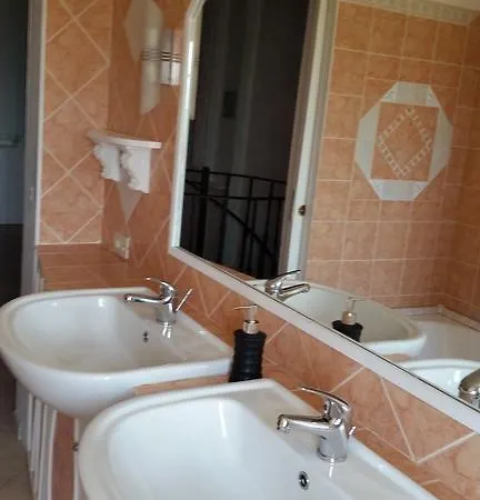 Scilla A Roma Apartment *